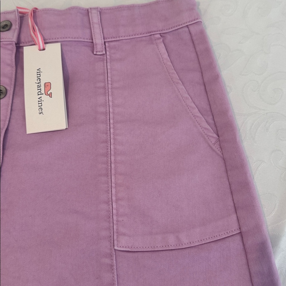 Vineyard Vines Button-Down Mini Skirt. Girls 16 - Picture 4 of 11